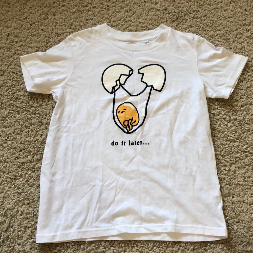 UNIQLO Gudetama Graphic Tee